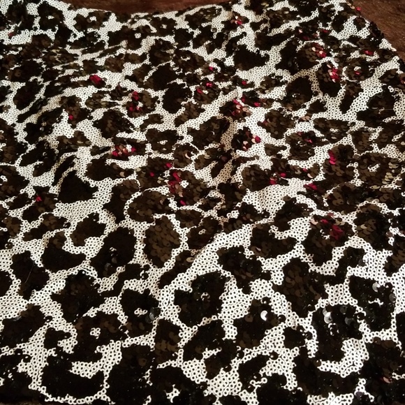 GUESS sequined mini skirt - Picture 3 of 4